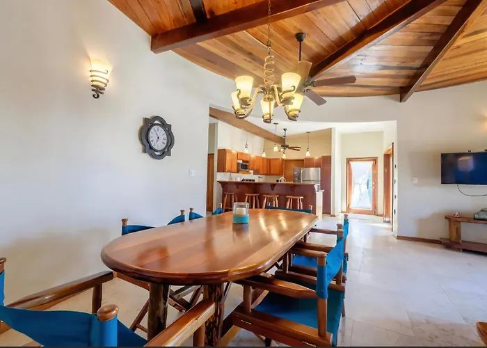 Apartment Indigo Belize 4a