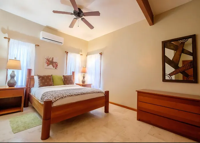 Apartment Indigo Belize 4a